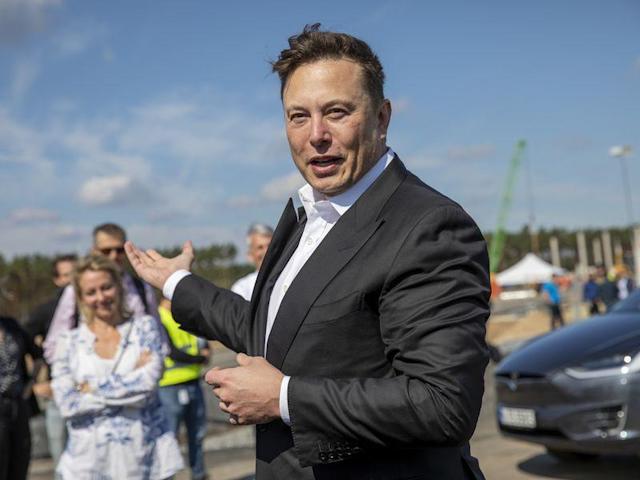 Ο Elon Musk ξαφνικά μιλάει για τυραννία και ζήτησε από τα 71 εκατ. των ακολούθων του στο Twitter να υποστηρίξουν το Freedom Convoy…