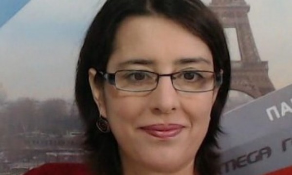 ΜΑΡΙΑ ΔΕΝΑΞΑ> Κραυγή συναγερμού από τη Γαλλία. Ο Μακρόν ανάμεσα στα άλλα επιχειρεί να στερήσει το εκλογικό δικαίωμα στους ανεμβολίαστους
