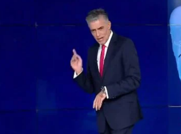Μέγα «ΚΑΖΟ» για τον Ευαγγελάτο στον «αέρα»: Είπε πως έχουν τον «πρώτο θάνατο από Όμικρον» – Η συνέχεια ΑΠΟΛΑΥΣΤΙΚΗ, vid