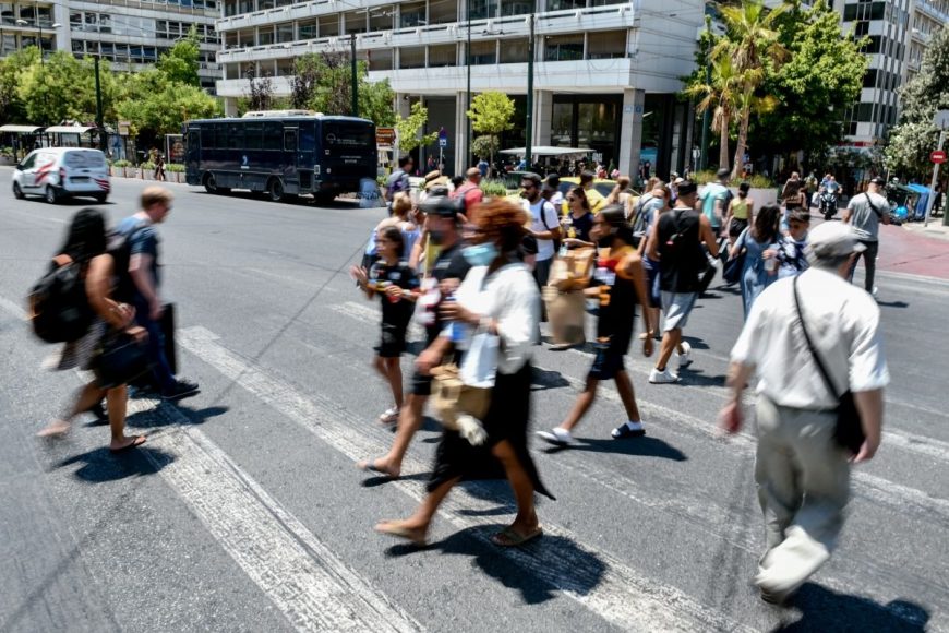 Χαράλαμπος Γώγος: «Υπάρχει πιθανότητα σε 1-2 μήνες ο ιός να γίνει ενδημικός και να οδηγηθούμε σε καλύτερες ημέρες»