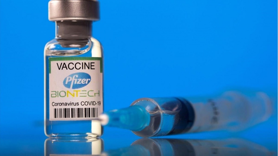 Τι συμβαίνει με τη Pfizer; – Οι… αθόρυβες προειδοποιήσεις για τον κορωνοϊό και τα κλινικά δεδομένα
