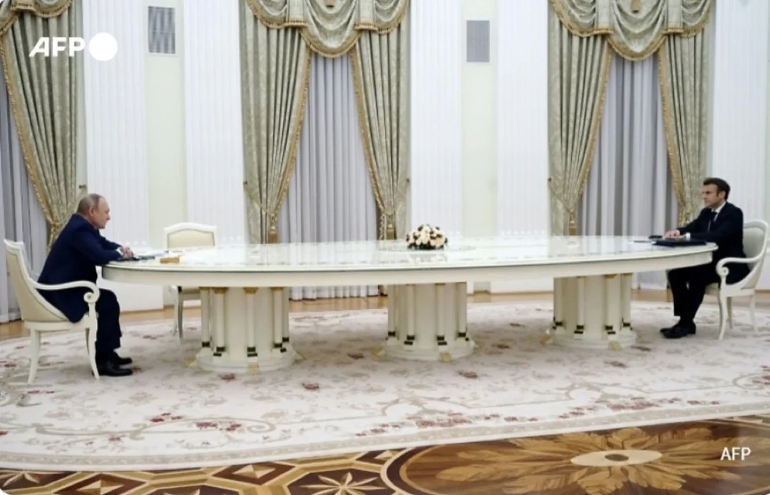 Πάγωσε η Ευρώπη από την προειδοποίηση του Πούτιν στον Μακρόν για τον πυρηνικό πόλεμο