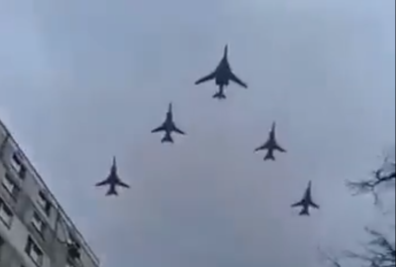ΑΝΑΤΡΙΧΙΛΑ! Η Ρωσική αεροπορία ΣΚΕΠΑΖΕΙ τον ουρανό της Ουκρανίας – ΒΙΝΤΕΟ