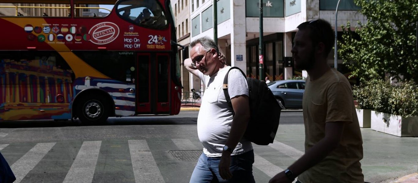 Κυβέρνηση: Τον Μάρτιο θα αρθούν τα μέτρα για τον κορωνοϊό γιατί πρέπει να έρθουν οι τουρίστες – Τι εξετάζεται