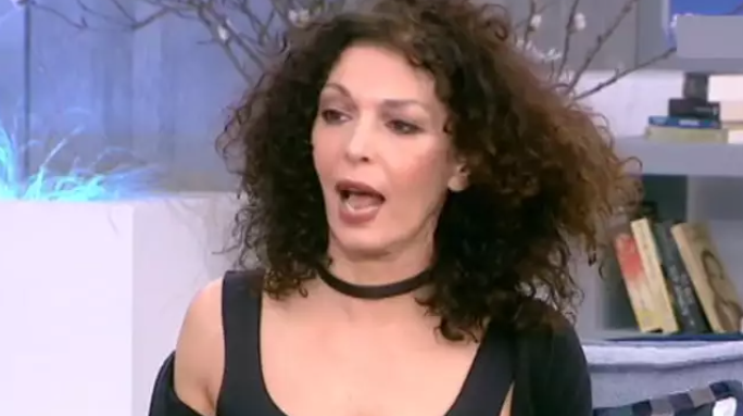 Ξεσπά ηθοποιός: «Εμβολιάστηκε το παιδί μου και τρέμω μην πάθει τίποτα – Φασιστικά τα πρόστιμα των 100€ για τους ηλικιωμένους» – BINTEO