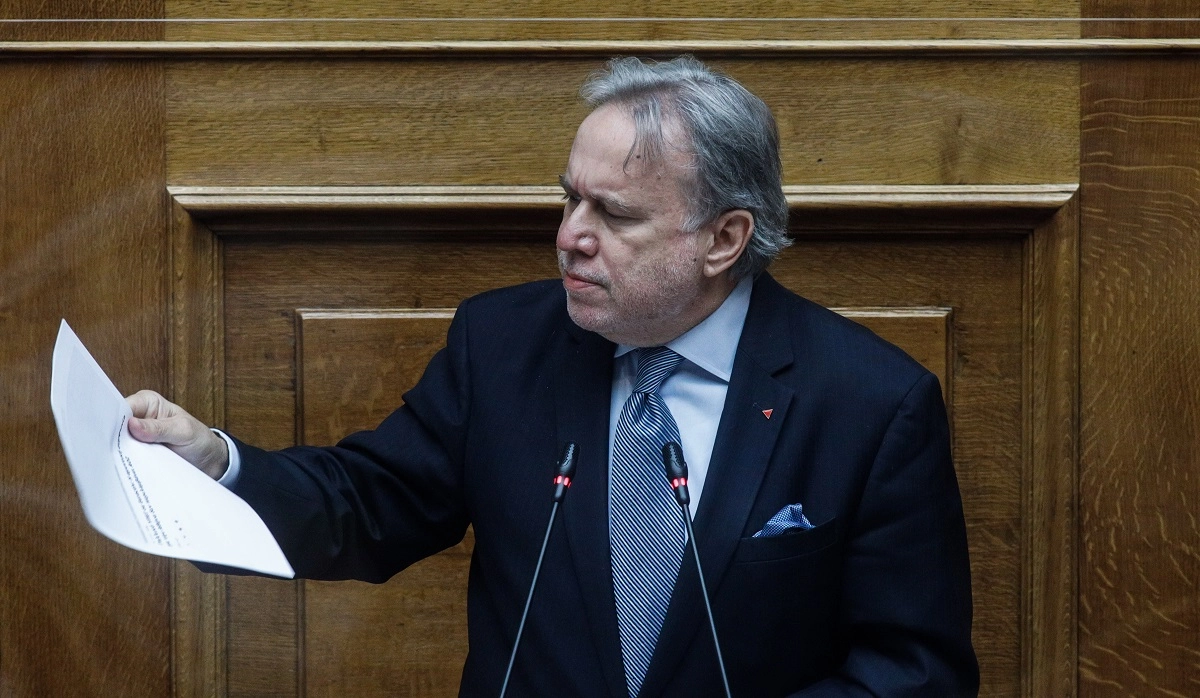 Για πρώτη φορά κλιμακώνει ο ΣΥΡΙΖΑ κατά ΝΔ: «Είστε επικίνδυνοι που ζητάτε την ανατροπή του Β.Πούτιν»