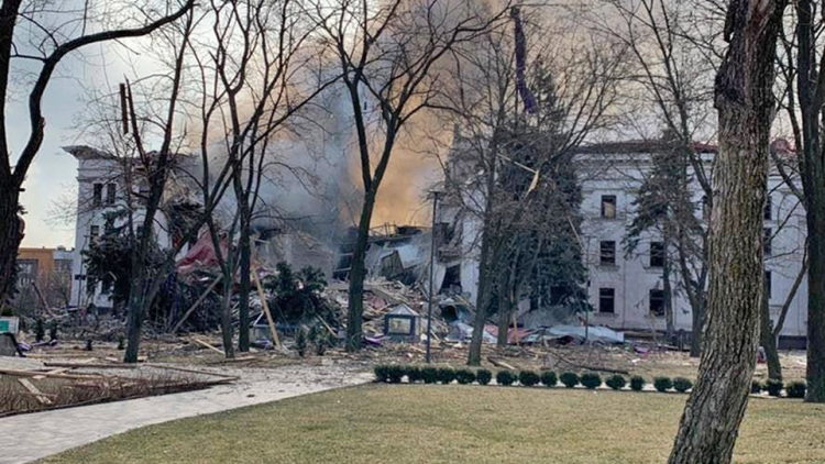 Υπουργείο Άμυνας της Ρωσίας : Απορρίπτουμε τις καταγγελίες του καθεστώτος του Κιέβου για δήθεν αεροπορική επιδρομή στο κτίριο του Δραματικού Θεάτρου στη Μαριούπολη…
