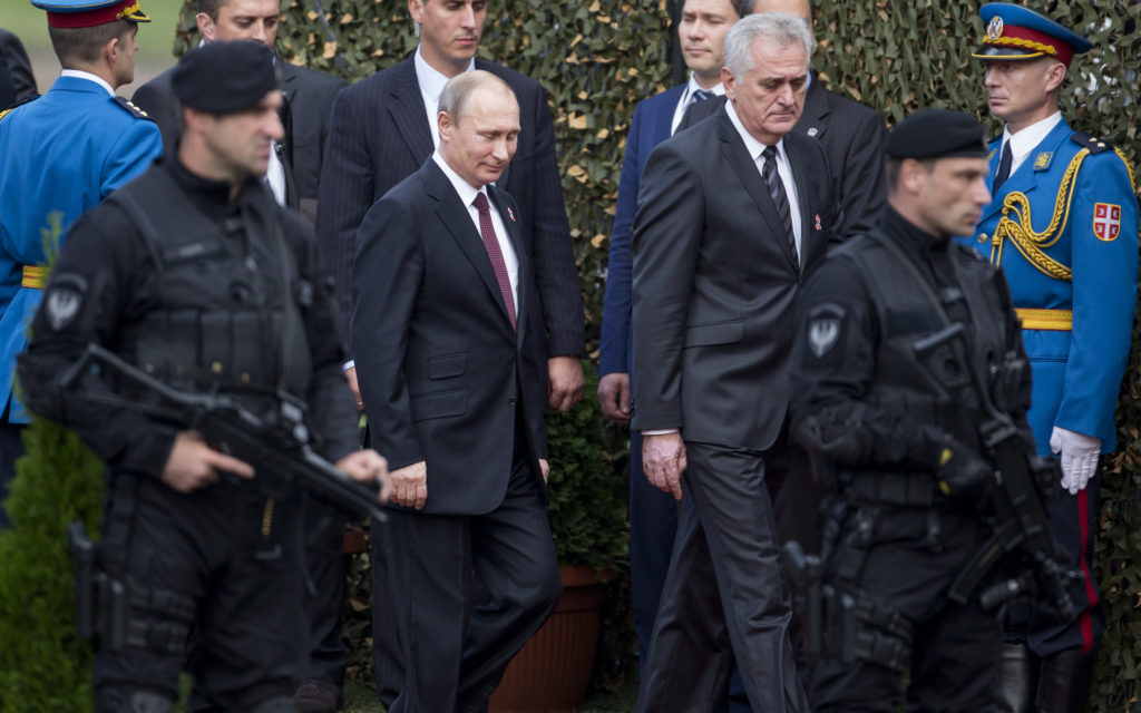 Η Τhe Wall Street Journal εξηγεί γιατί στη πραγματικότητα οι κυρώσεις του Biden είναι ανώδυνες για τον Putin