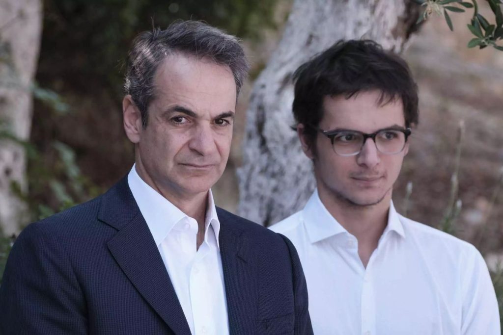 Αποστόλου : Έγινε το πάθημα, μάθημα, στον νεαρό Μητσοτάκη;