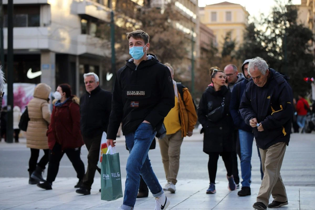 Πότε θα απαλλαχθούμε από μάσκες και πιστοποιητικά