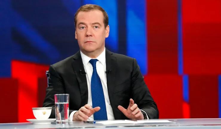 Η Ρωσία δεν θα επιτρέψει το ξέσπασμα του Τρίτου Παγκοσμίου Πολέμου, λέει ο Μεντβέντεφ