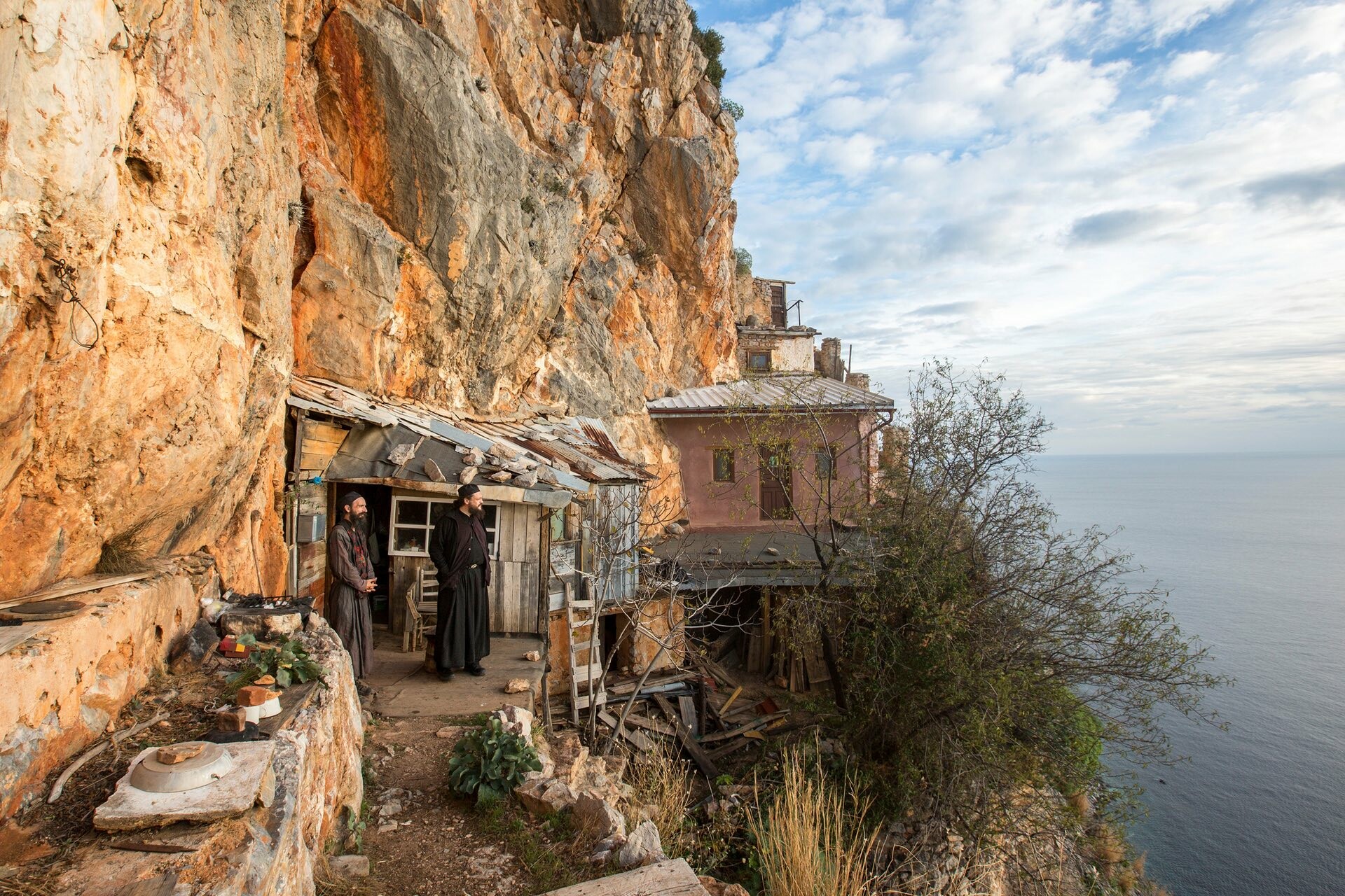 Νέο σύντομο μήνυμα από Κελλιώτη Αγιορείτη μοναχό εν όψει της επίσκεψης Βαρθολομαίου