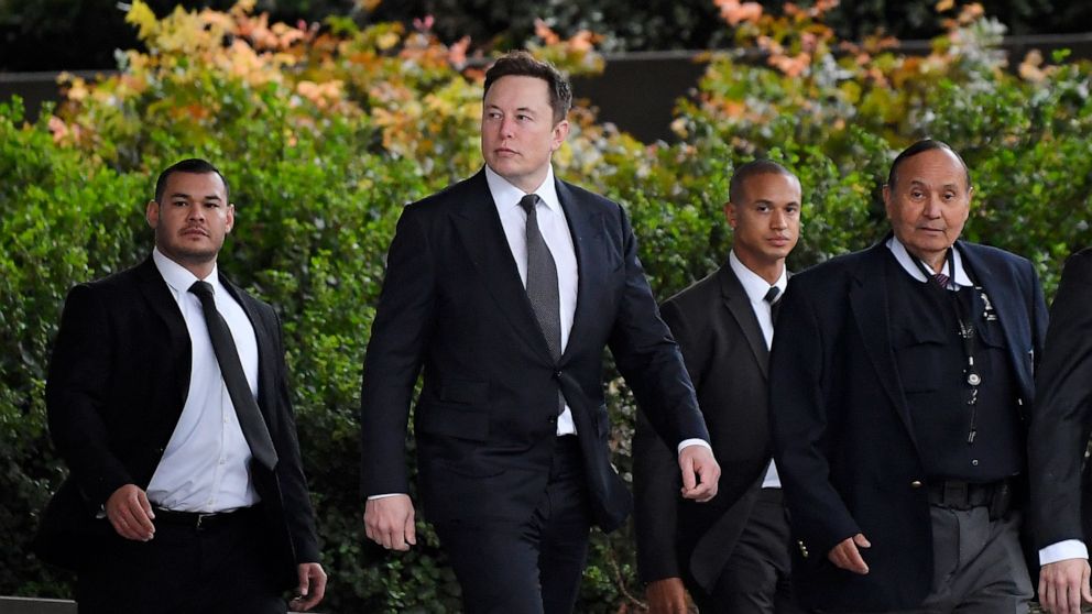 Elon Musk [VIDEO]> O πραγματικός Πρόεδρος των ΗΠΑ είναι αυτός που κοντρολάρει τον τηλεϋποβολέα του Biden…O Biden μετατρέπει τις ΗΠΑ σε Βενεζουέλα