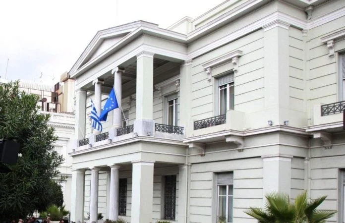 Ελληνική απάντηση στην Ζαχάροβα: «Περαιτέρω όξυνση στις διμερείς σχέσεις»