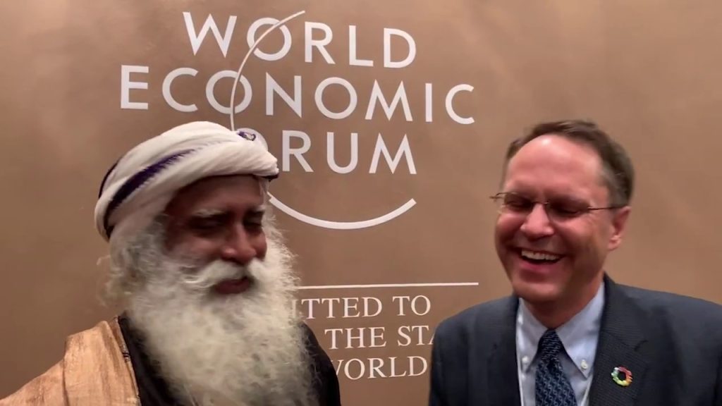 Sadhguru: «Πρέπει να μειωθεί ο πληθυσμός – Πάρτε σκύλους, ΜΗΝ ΚΑΝΕΤΕ ΠΑΙΔΙΑ» – ΒΙΝΤΕΟ ΣΟΚ