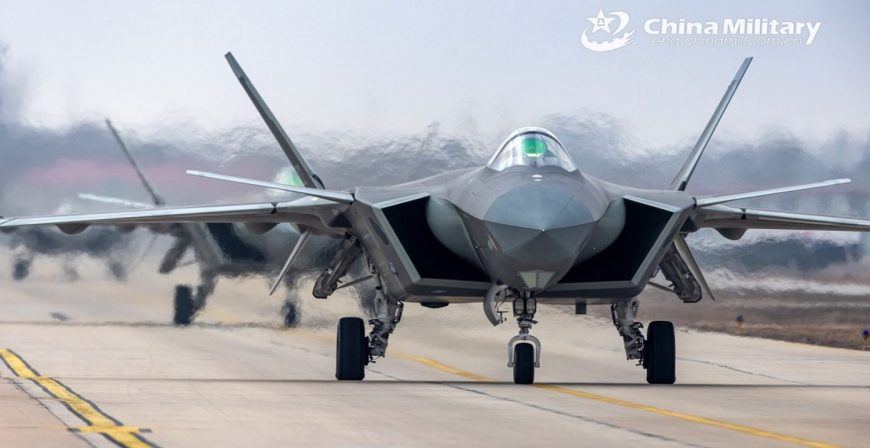 Readiness στις Μοίρες μαχητικών της Κίνας: Το Πεκίνο απείλησε επίσημα(!) να “κατεβάσει” το αεροσκάφος της Πελόζι – Hχεί πυραυλικός Συναγερμός στην Ταϊβάν