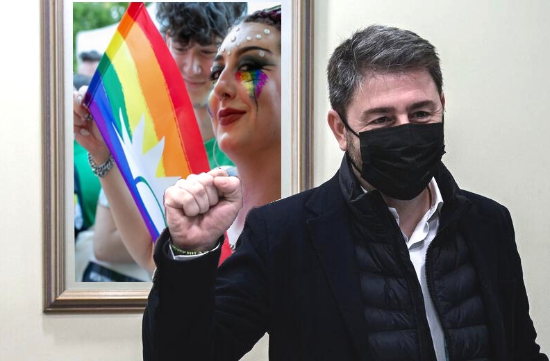 «ΟΥΣΤ βρε σιχαμένοι υποκριτές, που ενδιαφερθήκατε μόνο, για την ΔΙΚΗ σας Δημοκρατία…»