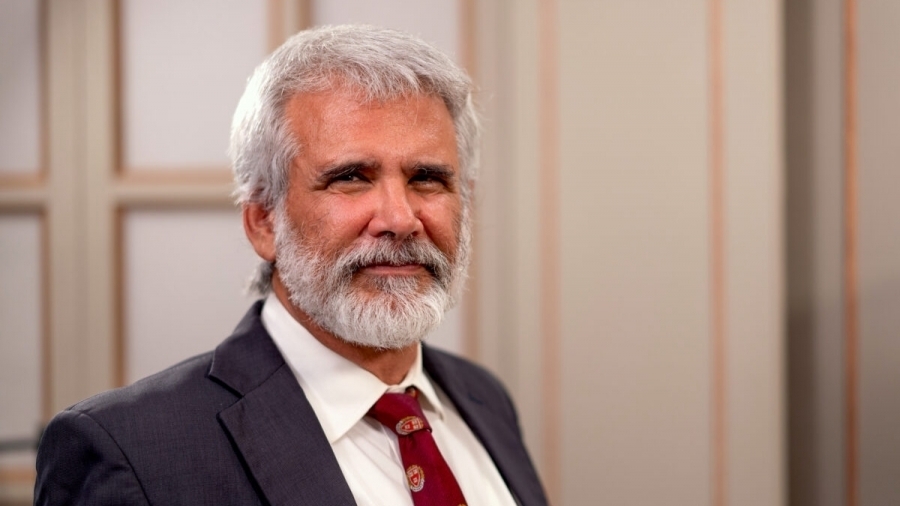 Robert Malone: Ο συνεχής εμβολιασμός δημιουργεί ανθεκτικά στελέχη του Covid – Αλλεπάλληλες οι μολύνσεις εμβολιασμένων