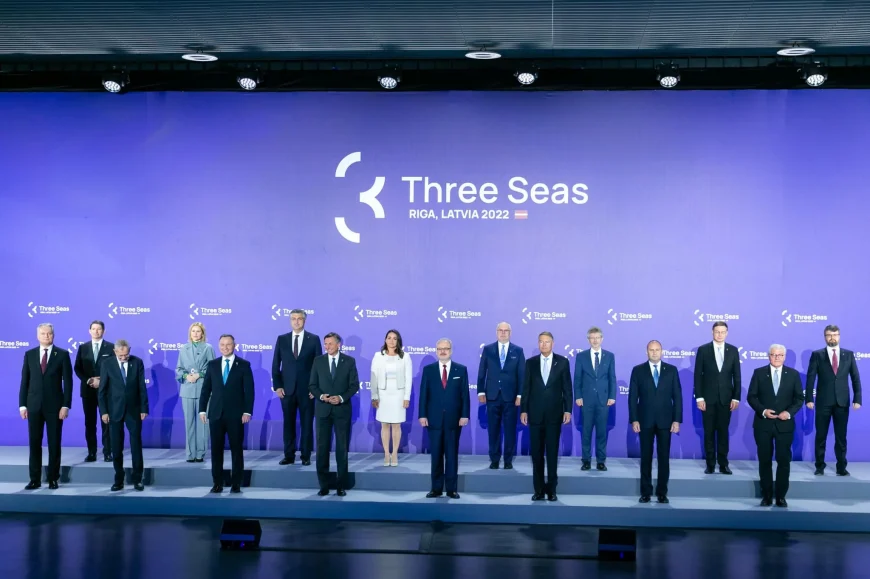 Τιερί Μεϊσάν : Η καταβύθιση της ειρήνης στην Ευρώπη