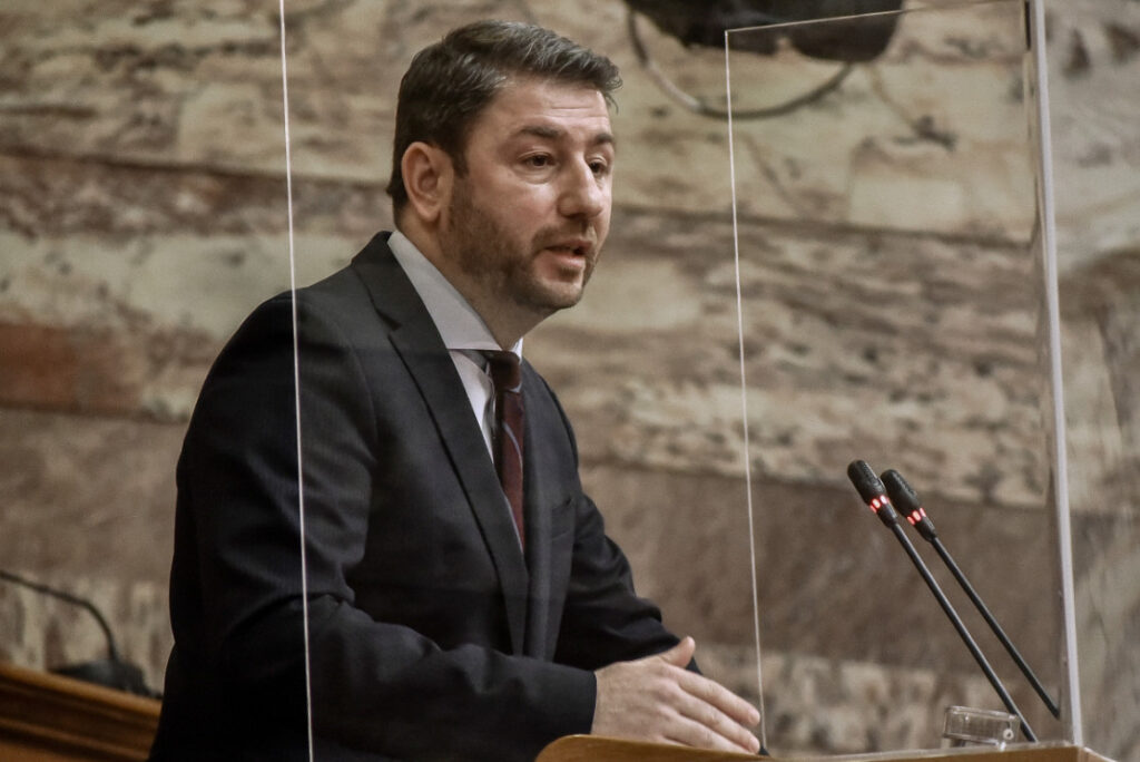 Λιακόπουλος: Να μας πει η κυβέρνηση αν ο Ανδρουλάκης είναι επικίνδυνος για τη δημόσια ασφάλεια και γιατί τον παρακολουθούσαν