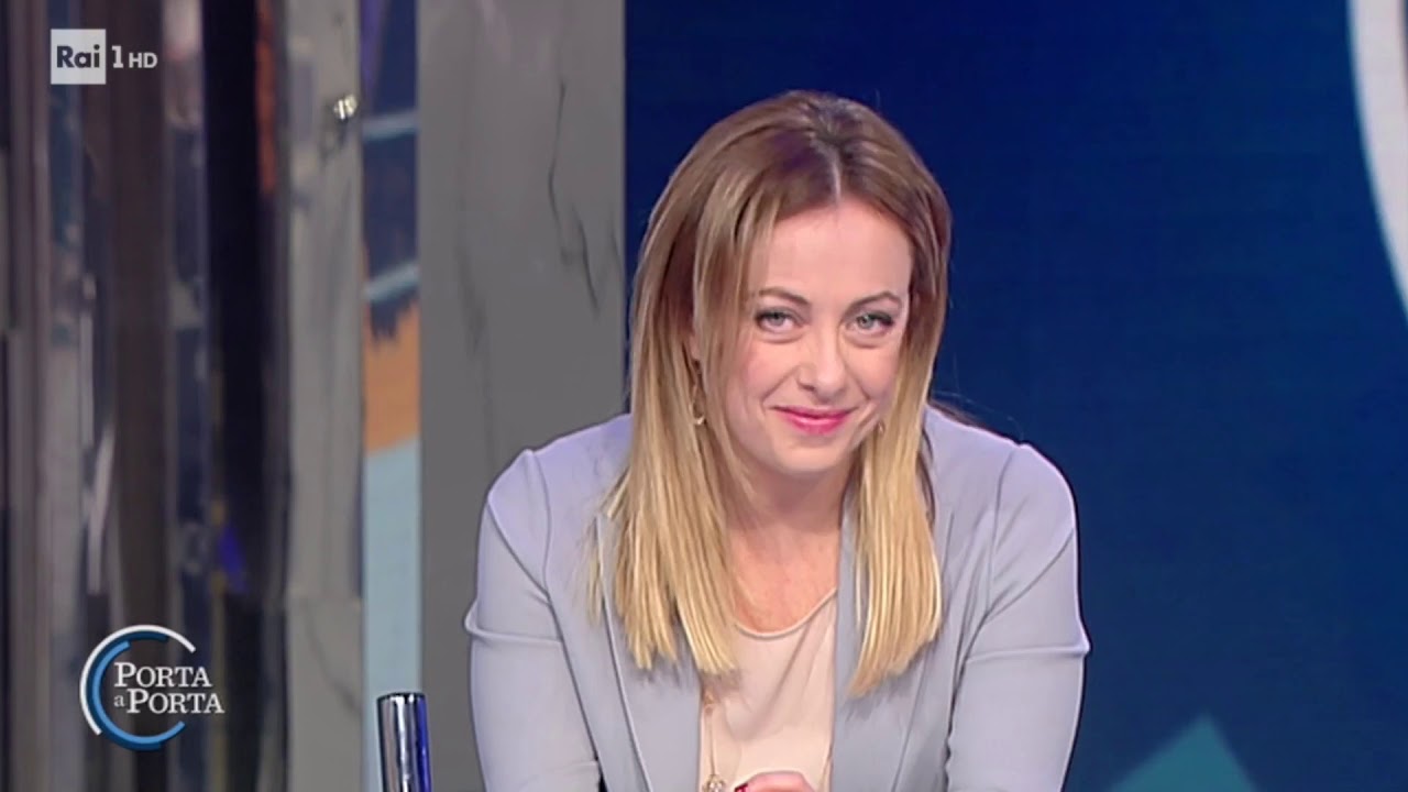 Θηλυκός Τραμπ στην Ιταλία «ΑΓΓΙΖΕΙ» την πρωθυπουργία: ΠΑΤΡΙΣ, ΘΡΗΣΚΕΙΑ, ΟΙΚΟΓΕΝΕΙΑ! Δείτε την ομιλία της, vid