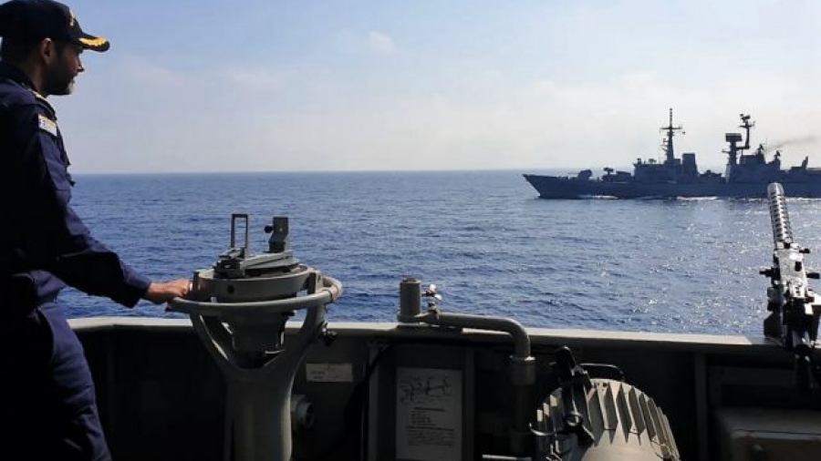 Αποσύρονται τεθωρακισμένα από ελληνικά νησιά; – Επικίνδυνα «παιχνίδια» με εθνική άμυνα – Cavusoglu: Καμία επιείκεια