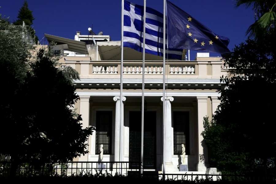 Αντιπερισπασμός Μαξίμου: Στρατηγική διάχυσης ευθυνών για τις υποκλοπές και μεγάλο πακέτο ΔΕΘ…στην σκιά των Νew York Times