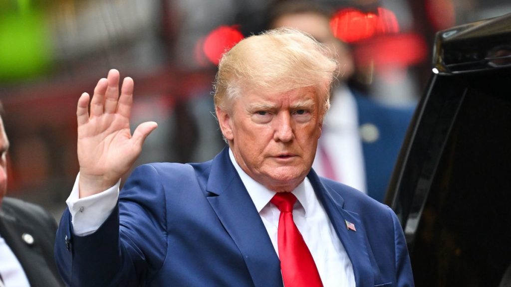 Κουκούλωμα σκανδάλου “Hunter Biden”> Ο Trump απαιτεί να ανακηρυχθεί νόμιμος νικητής των εκλογών του 2020