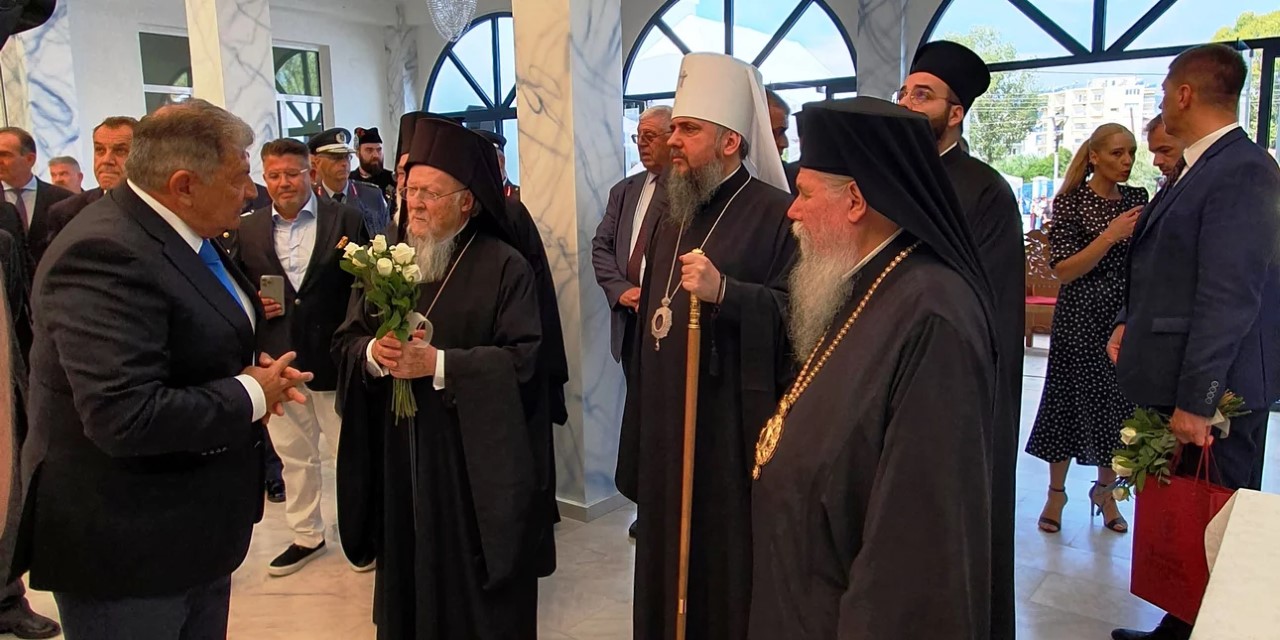 Το ψάρι βρωμάει από το κεφάλι , καιρός του σιγάν…