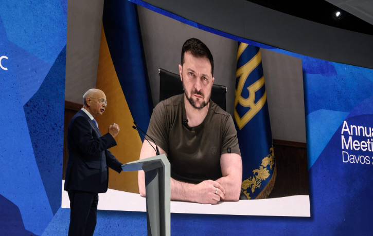ΕΛΕΟΣ!!! Ίδρυμα για την “Ημέρα του ΟΧΙ” βράβευσε τον…ΝΑΡΚΟΜΑΝΗ, φιλονεοναζιστή Ζελένσκι