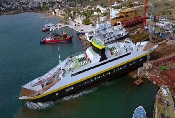 Κατέρρευσε ξαφνικά και πέθανε 47χρονος μηχανικός μέσα σε πλοίο στη Σαλαμίνα Άλλος ένας θάνατος με «αδιευκρίνιστα αίτια»