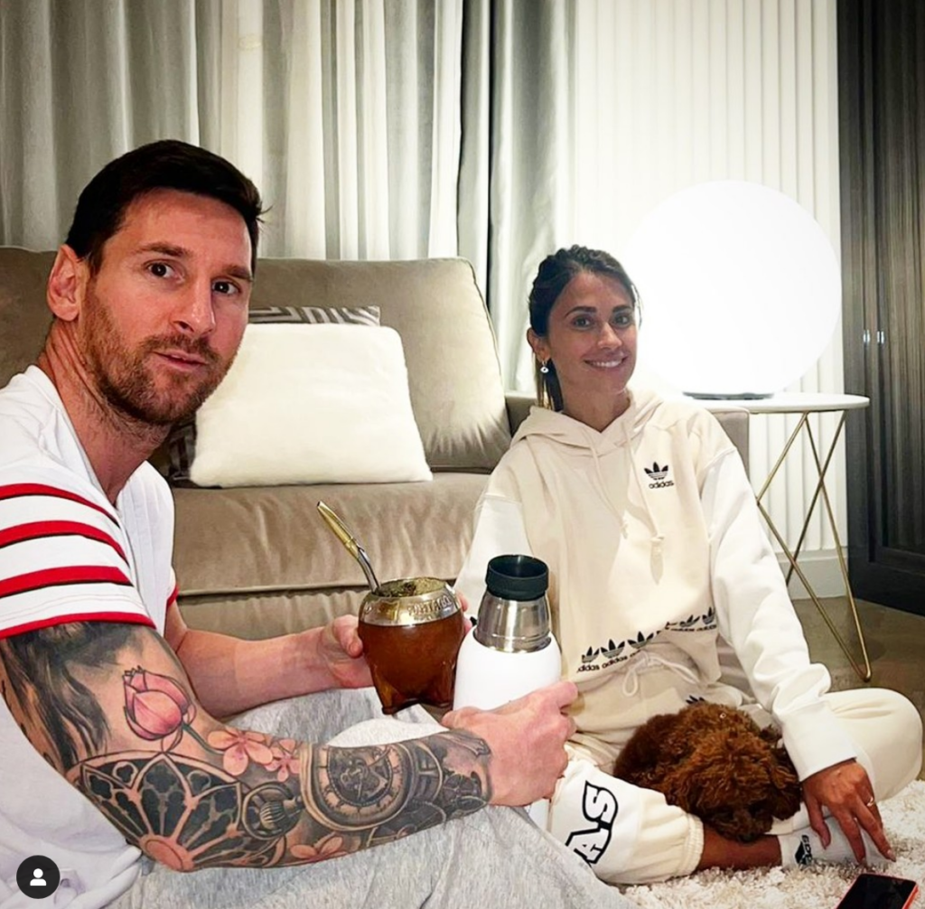 Lionel Messi> Έκανε τη ντρίπλα της ζωής του και απέφυγε τα mRNA εμβόλια