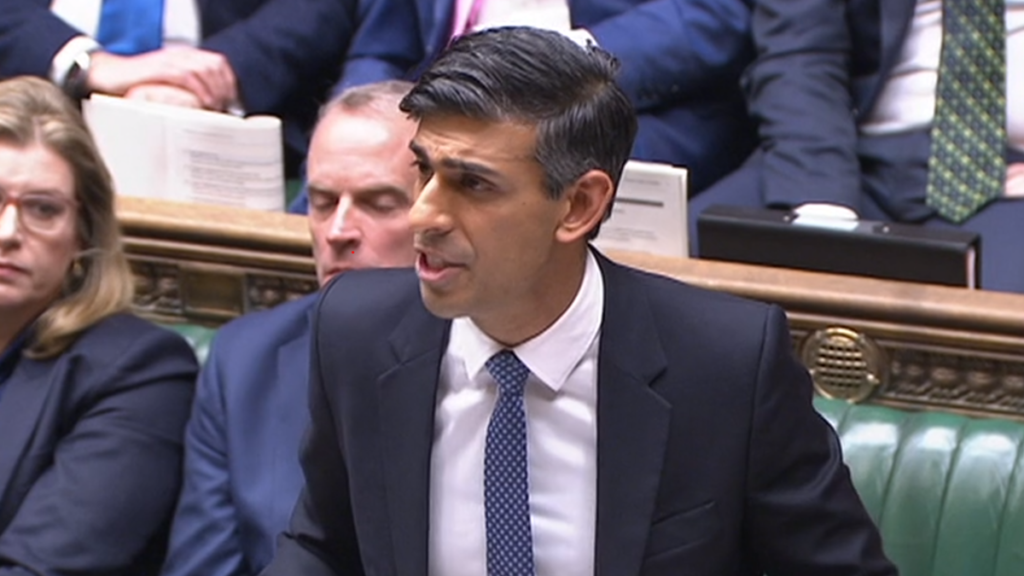 Πολιτικό θρίλερ στη Μεγάλη Βρετανία καθώς ο βουλευτής των Τories Andrew Bridgen επανέρχεται με νέο VIDEO για τις παρενέργειες των εμβολίων COVID
