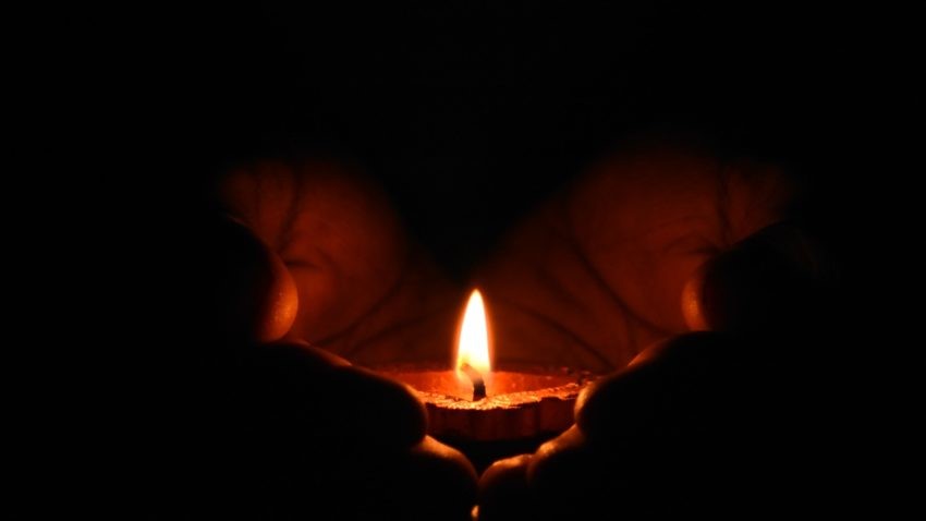 Γ.Μ : Μην σπάς το κεφάλι σου….
