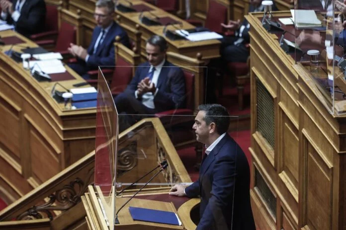 Ξεκίνησε η διαδικασία στη Βουλή για την πρόταση μομφής στην κυβέρνηση