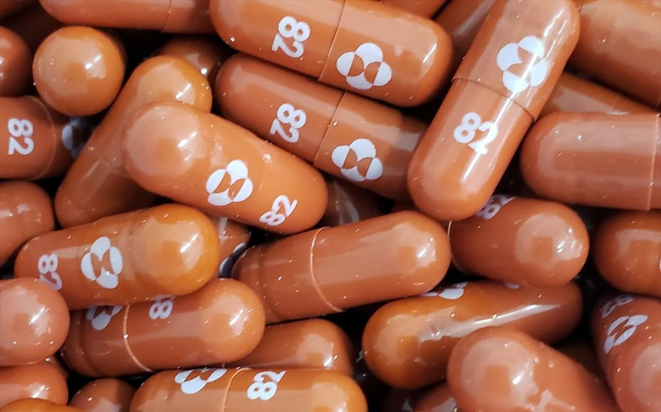 Αποκαλυπτικό δημοσίευμα του Bloomberg: «Το χάπι της Merck για την Covid-19 προκαλεί νέες μεταλλάξεις του κορωνοϊού»!