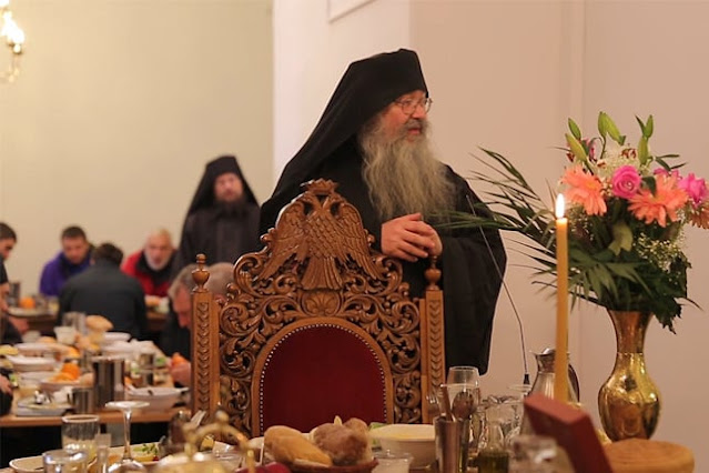 “Μια προσευχή για τον θεοφόρο πατέρα μας γέροντα Εφραίμ από την Τρικλοποδιά”