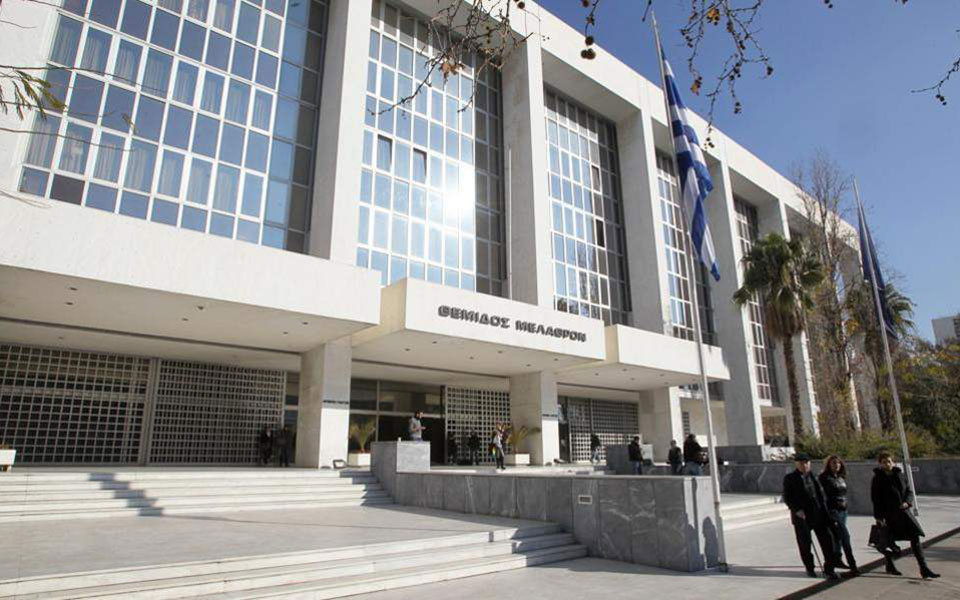 Σοκ: Η εισηγήτρια του Αρείου Πάγου υπέρ των funds και κατά των δανειοληπτών