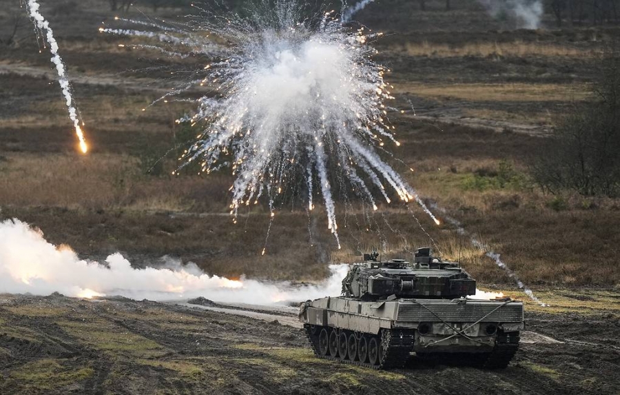 Σκουπίδια Leopard και Abrams χωρίς αεροπορική στήριξη – Εύκολοι στόχοι τα F-16 για S-300 και S-400
