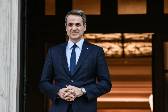 Εκνευρισμός για το «ταγκό» του Κυριάκου με τα funds!