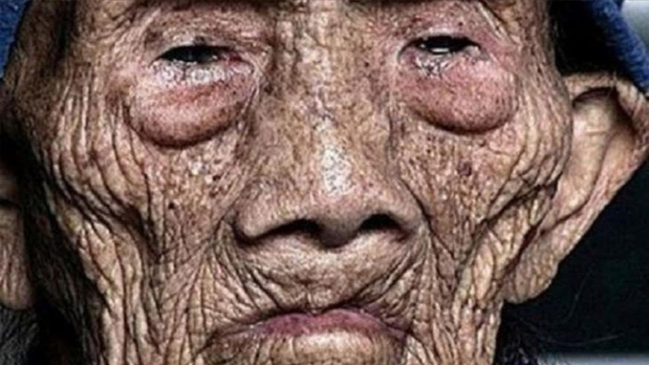 256 ετών λίγο πριν πεθάνει σπάει τη σιωπή του και αποκαλύπτει το φοβερό μυστικό του!