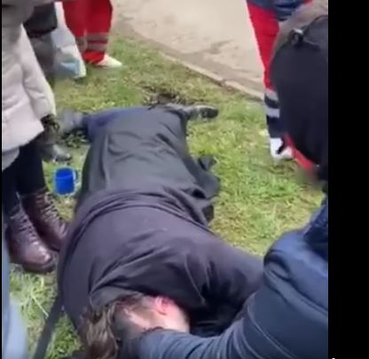 Ξυλοδαρμός ιερέων, λιντσάρισμα αρχιερέα και δηλητηρίαση με αέρια πιστών στην εκκλησία της …