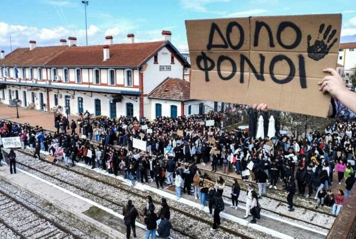 Η εθνική τραγωδία στα Τέμπη βγάζει στους δρόμους τους Έλληνες – Συλλαλητήρια παντού, σε απεργιακό «κλοιό» η χώρα