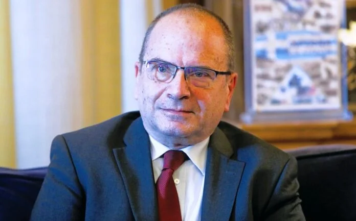 Αποσύρεται το άρθρο που άνοιγε το δρόμο για διώξεις σε Ράμμο και Μενουδάκο!
