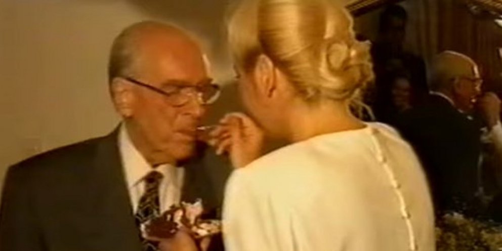 Ανέκδοτο : Ο Ανδρέας, Ο Μητσοτάκης και το … κουταλάκι