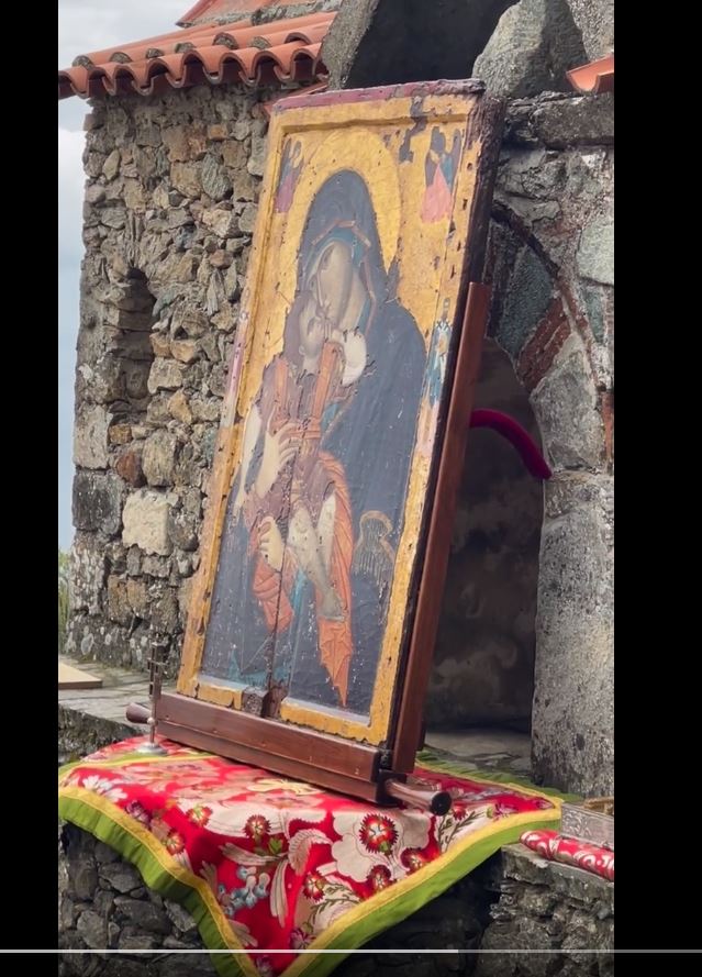 Κι ένα βιντεάκι από την Μονή Φιλοθέου για να φρικάρουν οι εχθροί της και να φρίξουν……! ΒΙΝΤΕΟ
