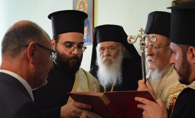 Ο Πατριάρχης Βαρθολομαίος περιφρονεί τους φοιτητάς;