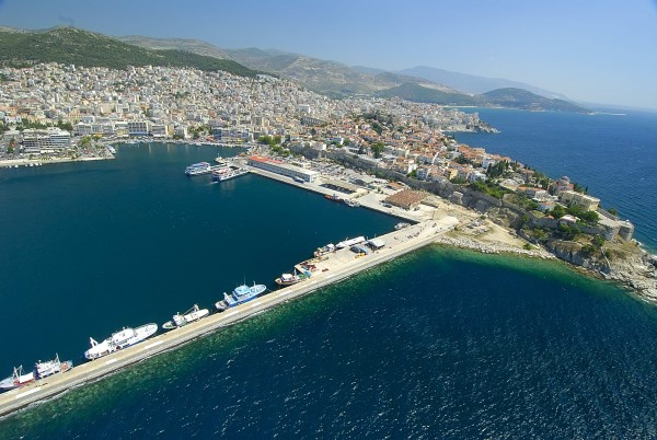 Δρ. Κ. Βαρδάκας : Βούλγαρος κατεβάζει την Ελληνική Σημαία σε κεντρικό σημείο της Καβάλας και αναρτά την Βουλγαρική στην μαρτυρική αυτή πόλη που…