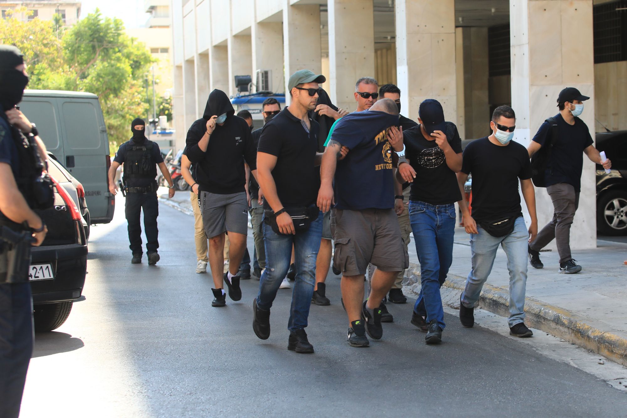 Μέλος των Αζόφ που πολέμησε στην Ουκρανία ο διοργανωτής της επίθεσης στη Νέα Φιλαδέλφεια; – Διέφυγε από την Ελλάδα