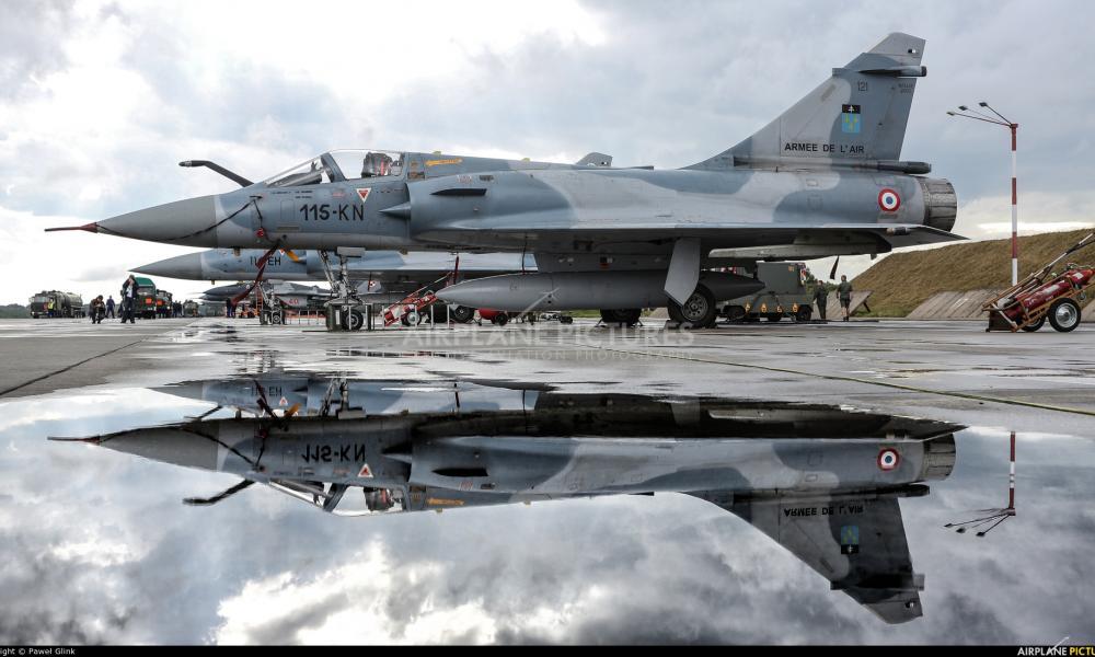 Mirage 2000 στην Ουκρανία; Για χρήση ως φορείς πυραύλων κρουζ “SCALP-EG”- Σχέδιο-“βόμβα” από Παρίσι